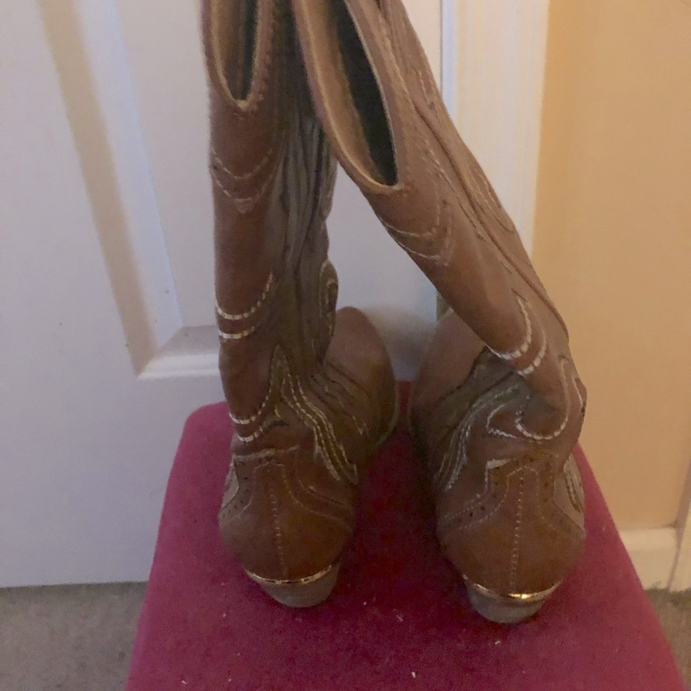 Very Volitile Cowboy boots - Picture 4 of 4